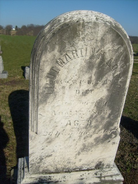 gravestone of Lt. Martin Norton